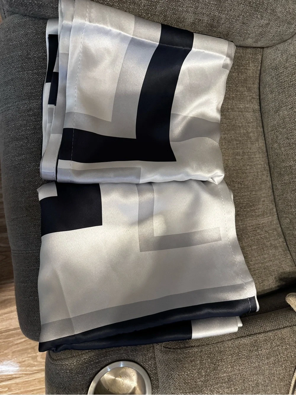 Blackout curtains 52x84 ( 2 Panels)